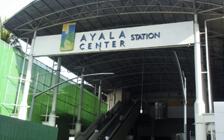 アヤラ駅